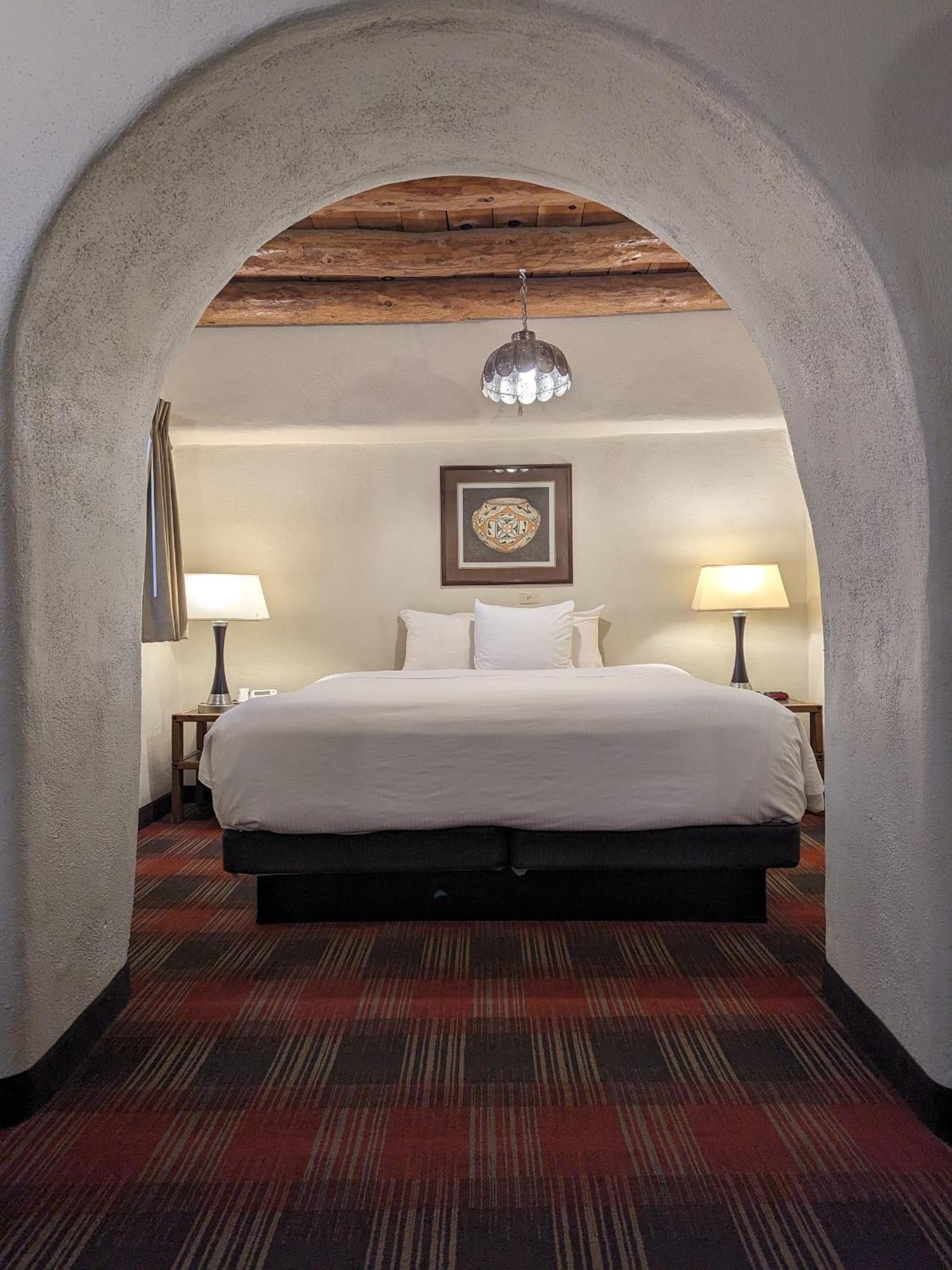 Sagebrush Inn & Suites Taos Bagian luar foto